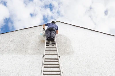 Peinture extérieure à Coëx — façades et ravalement